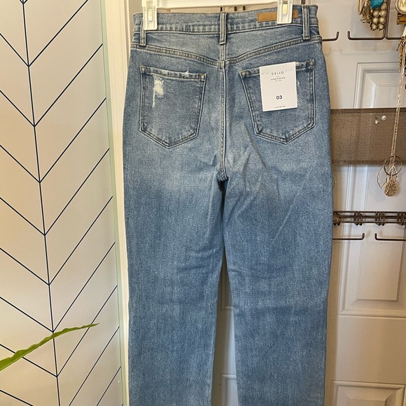 Jeans - Picture 2 of 2